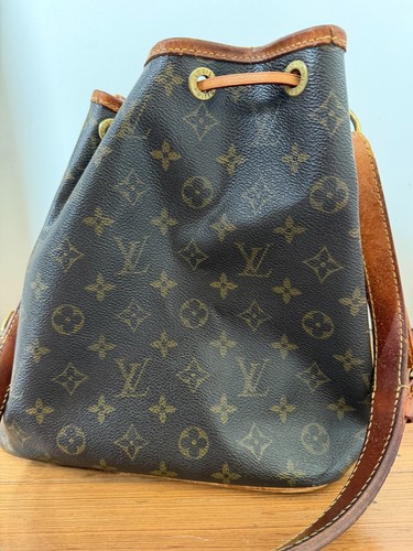 Louis vuitton monogram petit - louis,